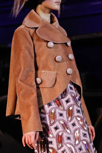 Look 90
